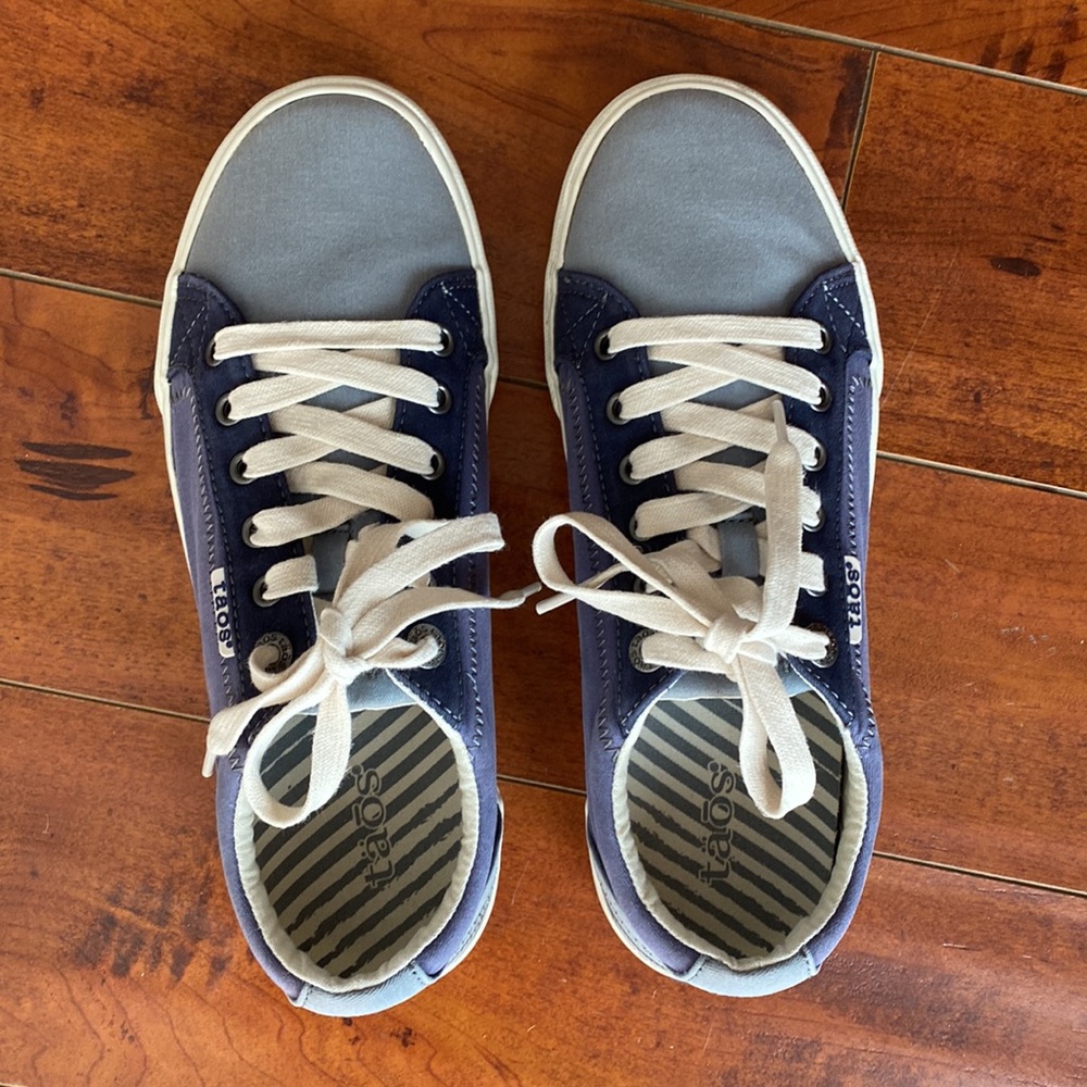 **Taos Plim Soul low top women’s 9W shoes